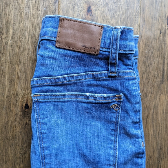 Madewell 11" High-Rise Skinny Jeans in Maricopa Wash - Picture 9 of 11